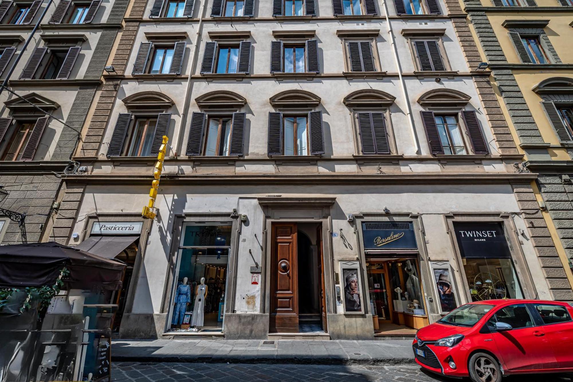 La Loggia Del Porcellino